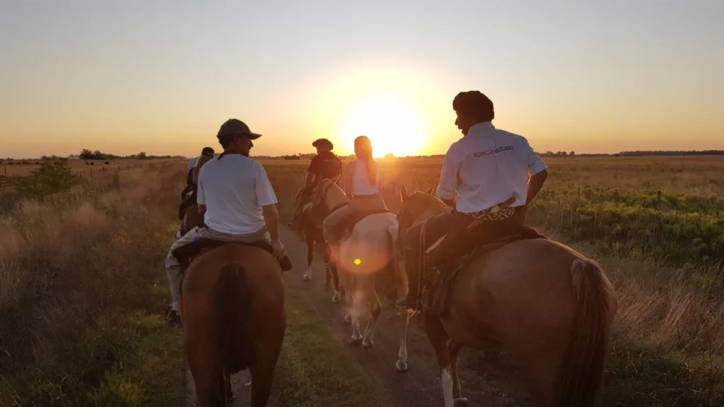 Verano 2020 · Cabalgatas del Indio